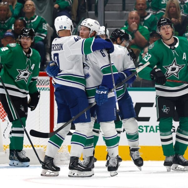 Four-goal second interval propels Canucks previous Stars