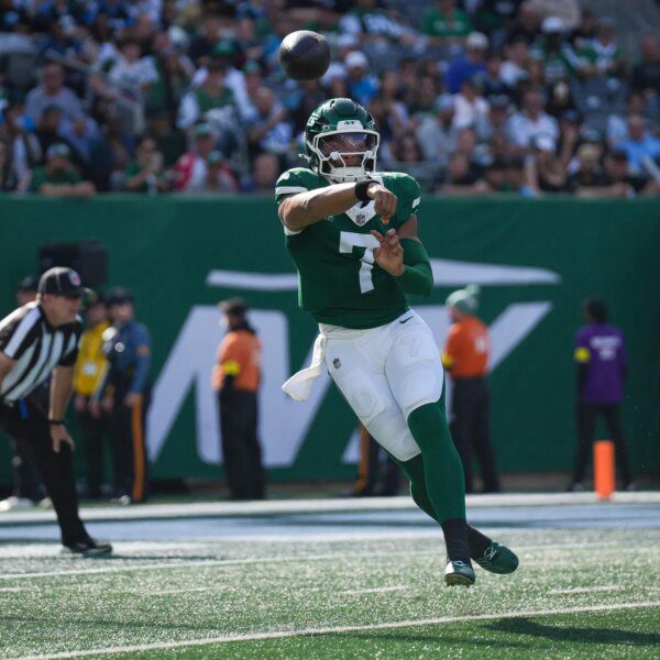 Justin Fields will get dangerous information as Aaron Glenn hints powerful Jets…