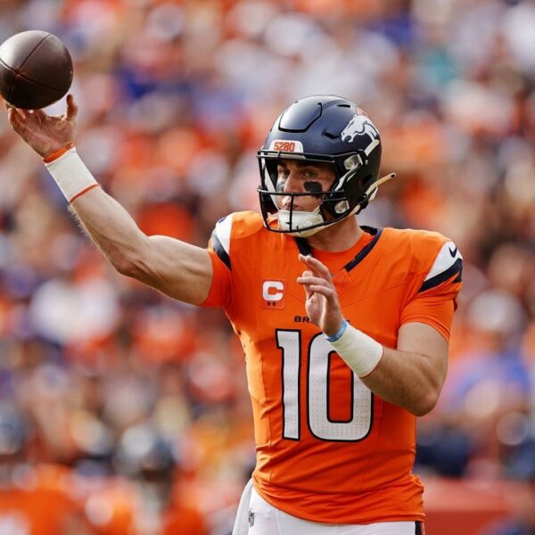 Broncos, buoyed by tight wins, conflict with up-and-down Cowboys