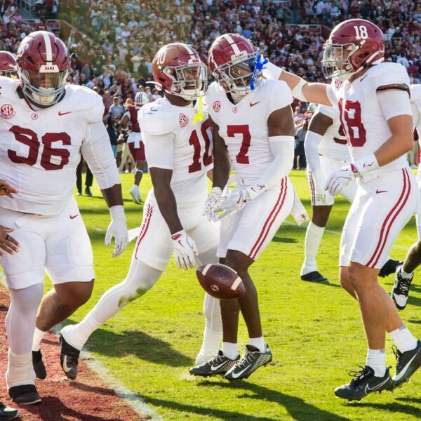 No. 4 Alabama’s late TD foils South Carolina’s upset bid