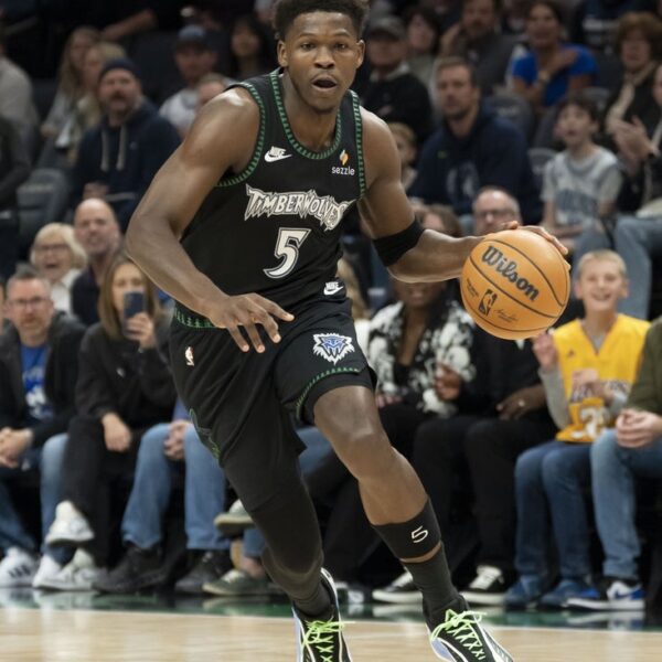 Timberwolves star Anthony Edwards (hamstring) makes early exit vs. Pacers