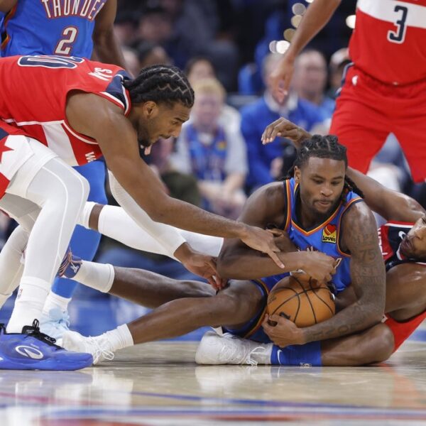 Thunder keep good by pulling away from Wizards late