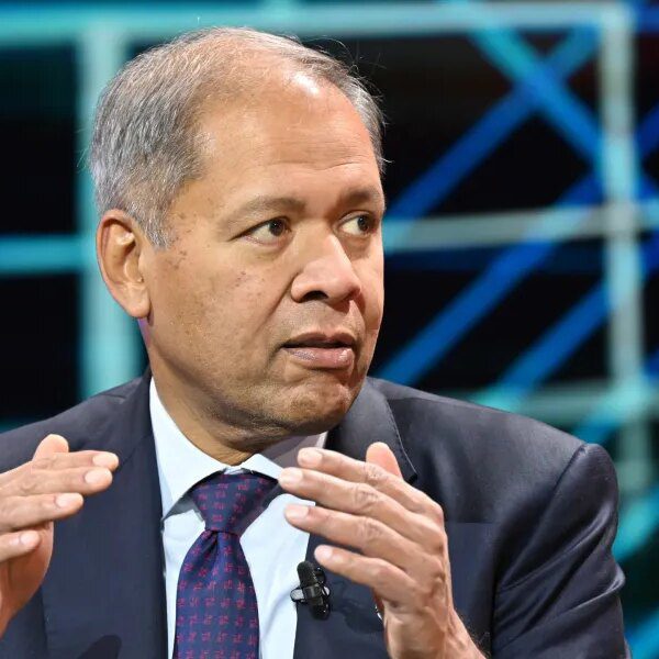 Barclays re-enters Saudi Arabia 11 years after exiting enterprise