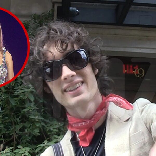 Sombr Says He Lost His Mind When Taylor Swift Shouted Out His…