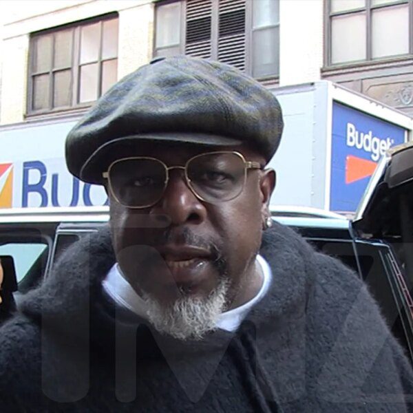 Cedric The Entertainer Says People Losing Food Stamps Is Not a Joke