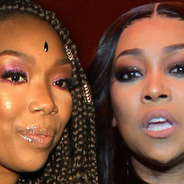 Brandy Walks Off Stage Mid-Concert, Monica Left to Finish Alone