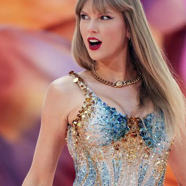 Taylor Swift’s ‘Show Girl’ smashes The Rock’s ‘Smashing Machine’
