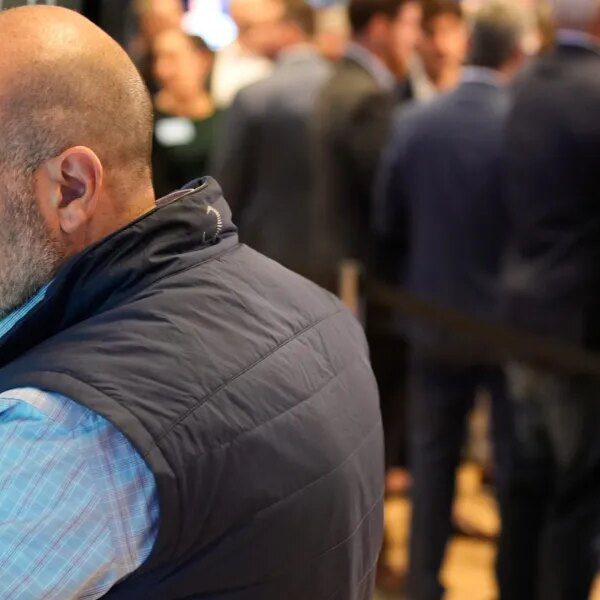 Stocks shrug off authorities shutdown however bond yields sink on ADP payrolls…