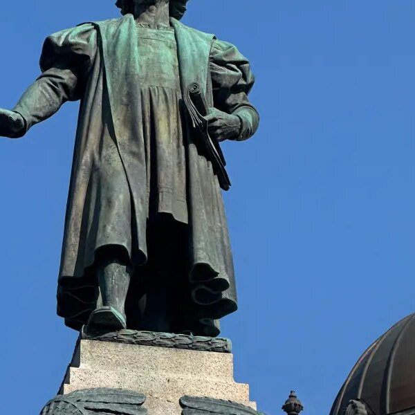 ‘Beyond insulting’: Syracuse’s provide to erect a Hiawatha statue as a substitute…