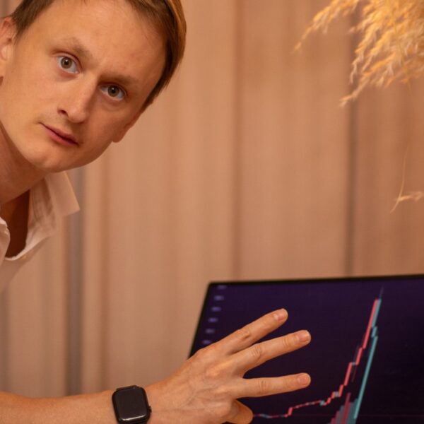 Bitcoin technical evaluation at the moment: pattern line bounce fades, IV rises,…
