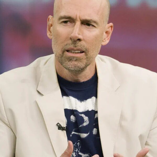 Scott Galloway says do not aspire to be a billionaire as a…