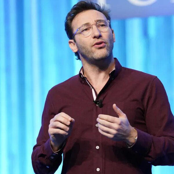Simon Sinek says essentially the most profitable individuals on this planet ‘hit…