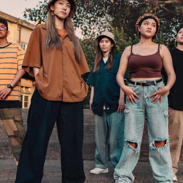 Gen Z’s craving for a world earlier than tech ruined all the…