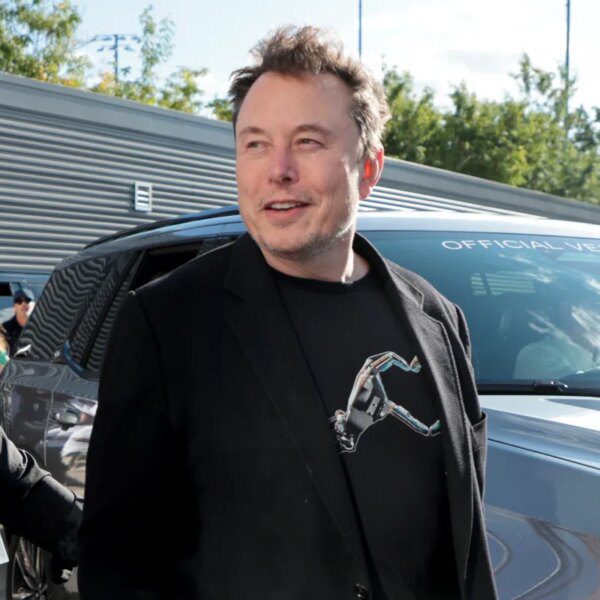 Elon Musk frets over controlling Tesla’s ‘robotic military’ as automobile biz rebounds…