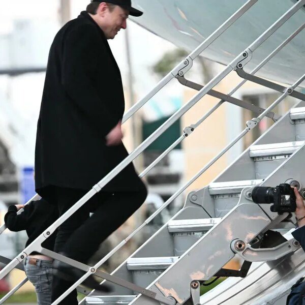 Tesla’s weak earnings present how the ‘Musk Magic’ Premium is inflating its…