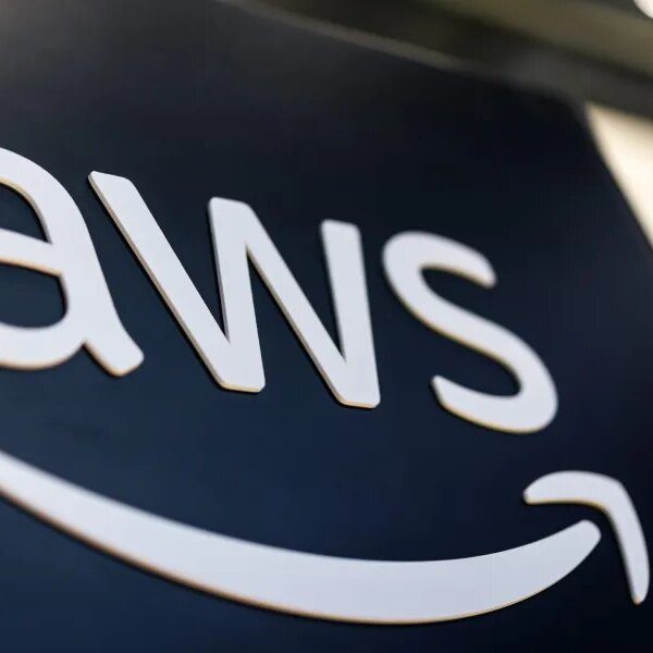 Coinbase, Robinhood down as Amazon outage briefly cripples the web