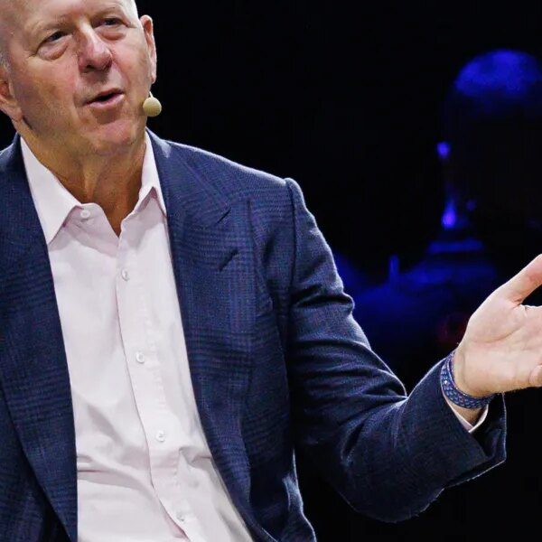 Goldman Sachs’ David Solomon on whether or not AI is a bubble:…