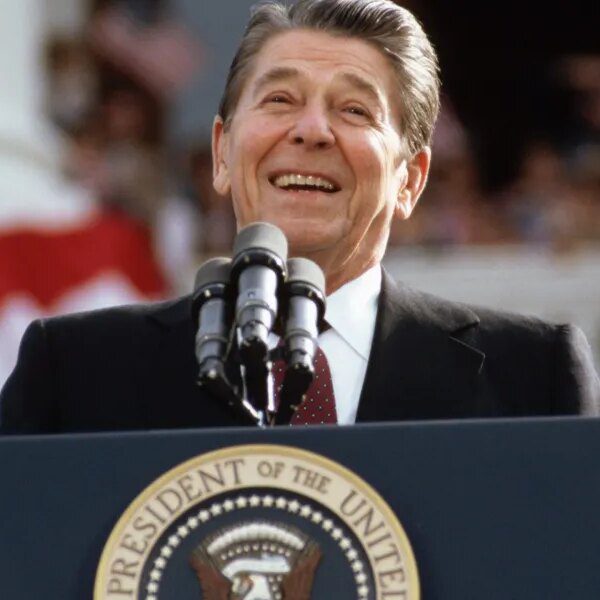 Bessent calls anti-tariff TV advert ‘psy-ops’ and says rescue of Argentina remains…