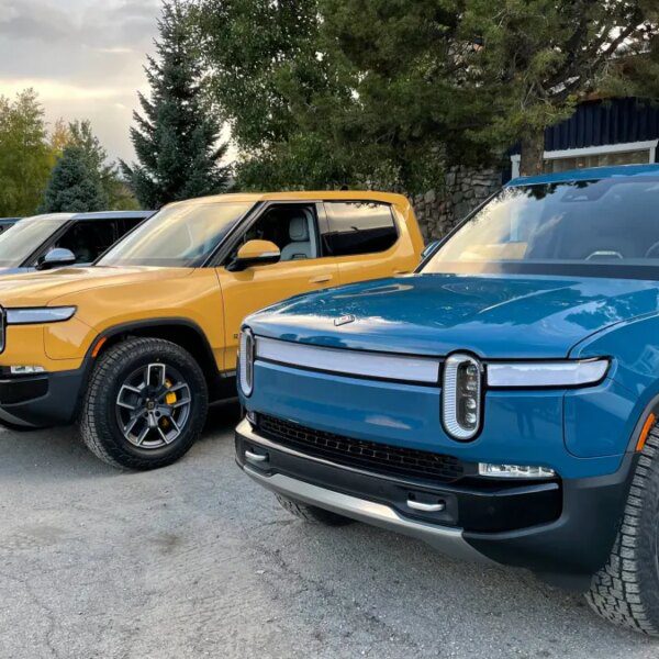 Rivian can pay $250M to settle lawsuit over R1 value hike