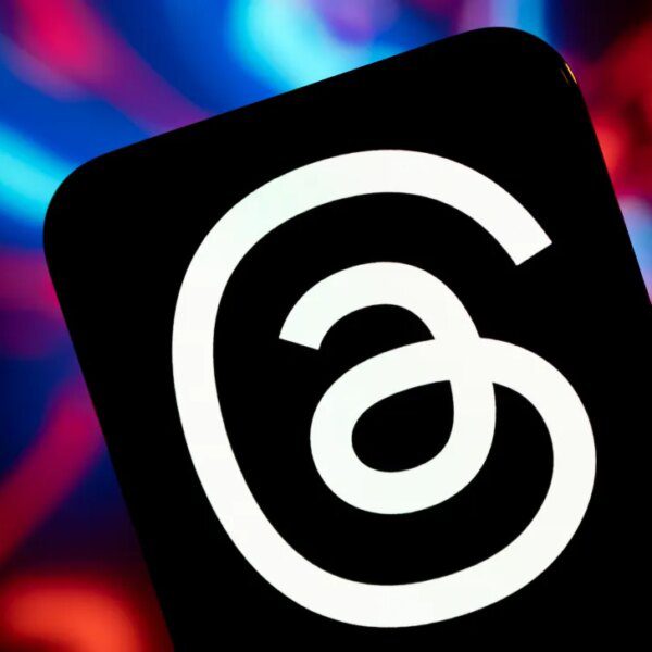 Threads takes on X with new communities characteristic