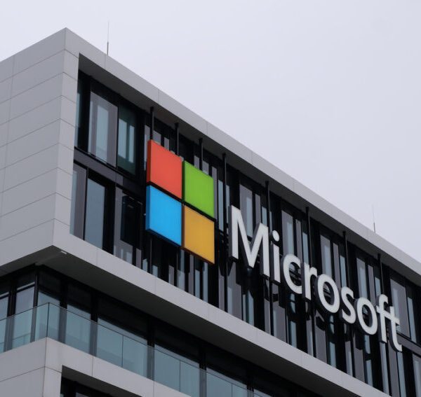 Microsoft faces £2bn UK lawsuit over cloud overcharging claims – Investorempires.com