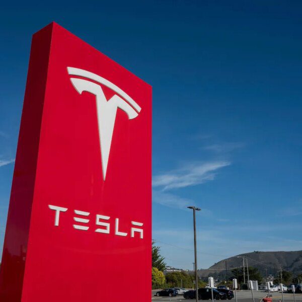 Tesla’s report gross sales quarter barely boosted revenue