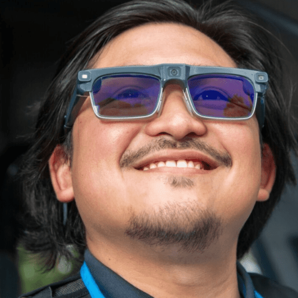 Amazon unveils AI good glasses for its supply drivers