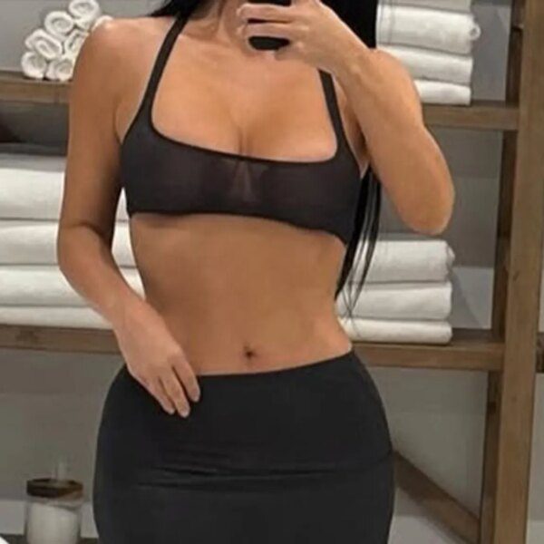 Kardashian Curves — Can You Guess the Famous Sister?!