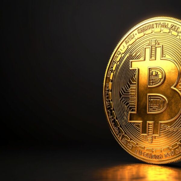 Bitcoin Fades as BTC Dips to $120K, Spot Gold Hits New High