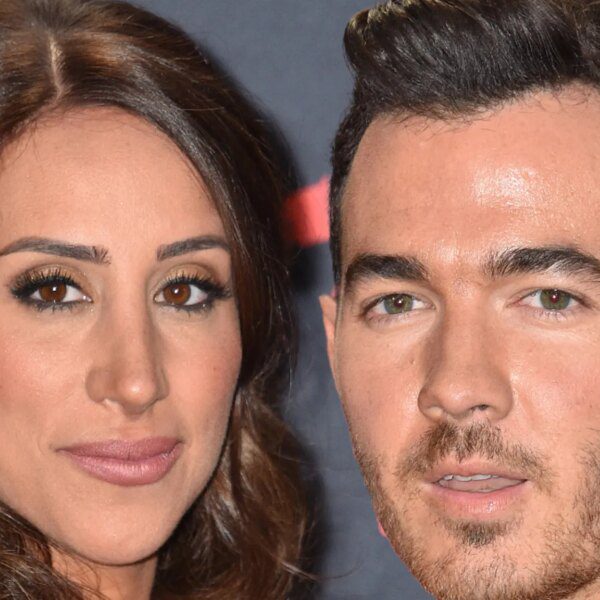 Kevin Jonas’ Wife Danielle Reveals She Has Lyme Disease