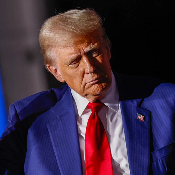 President Trump Does his Signature Dance for Malaysian Prime Minister