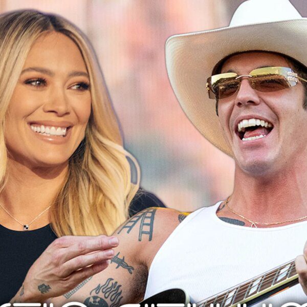 ROLE MODEL Brings Out Hilary Duff At Austin City Limits