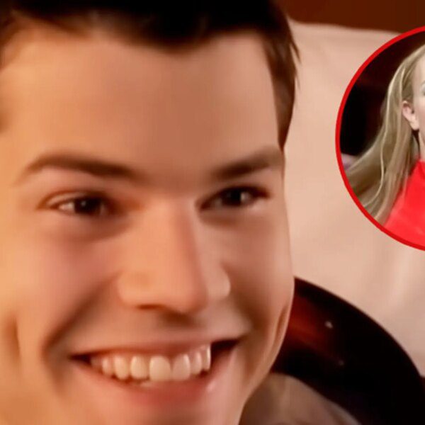 Astronaut In Britney Spears’ ‘Oops I Did It Again’ Music Video ‘Memba…