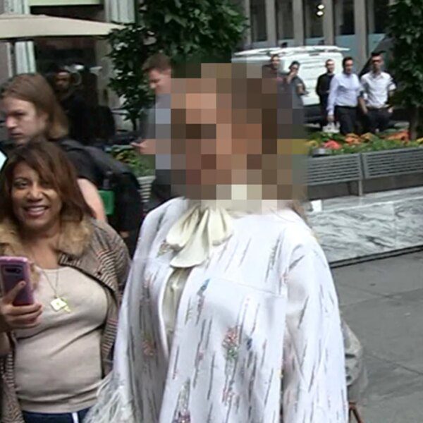 Guess Who This Fabulous Fashionista Is!