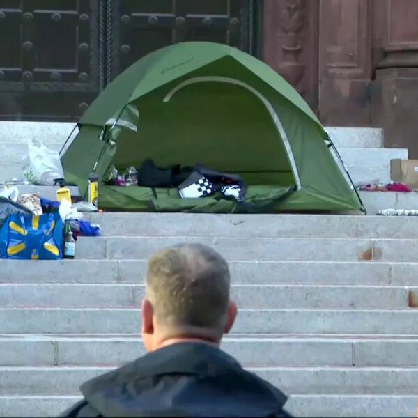 New Jersey man arrested with alleged explosive at Washington DC cathedral