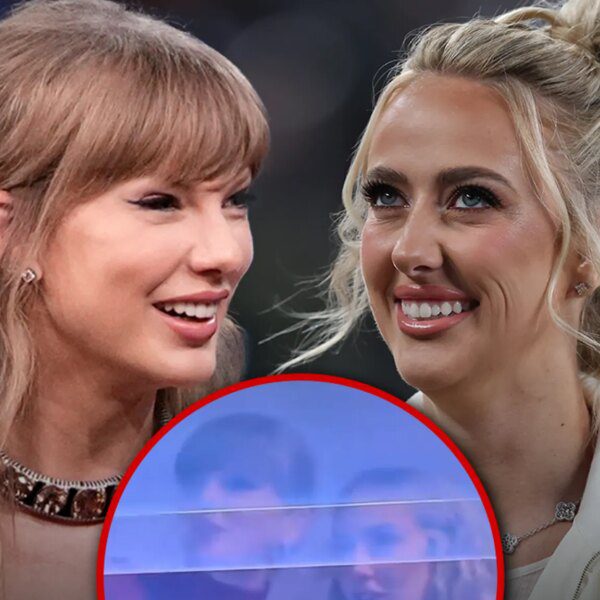 Taylor Swift and Brittany Mahomes Match in Red at Chiefs vs. Commanders…