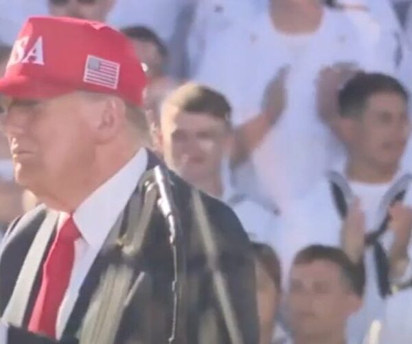 Trump Shows His Mind Is Completely Gone While Speaking At Naval Station