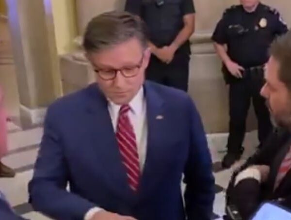 Arizona Sens. Gallego And Kelly Get In Mike Johnson’s Face About Not…