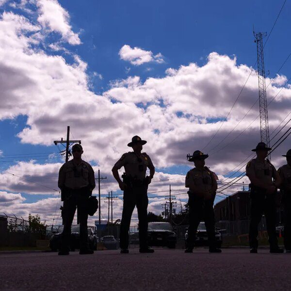 National Guard can keep in Illinois however cannot patrol, choose guidelines