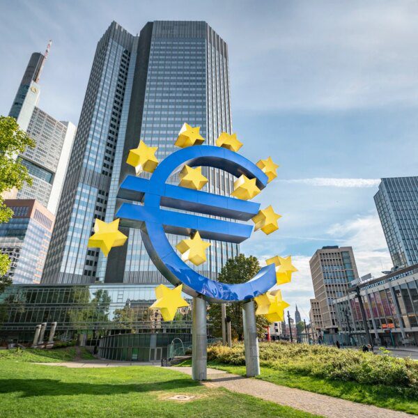 European Bank Stocks Extend Rally In Q3, Surpassing U.S., Asia Rivals