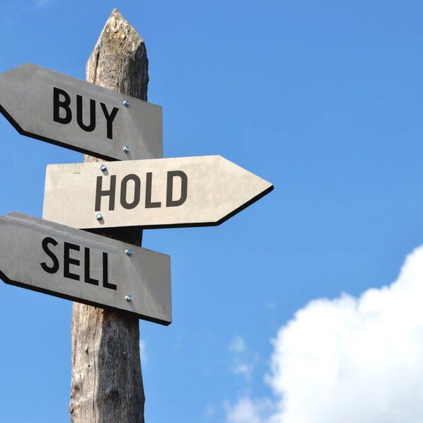 SCHD: If You're Considering Selling, Buy QDVO Instead