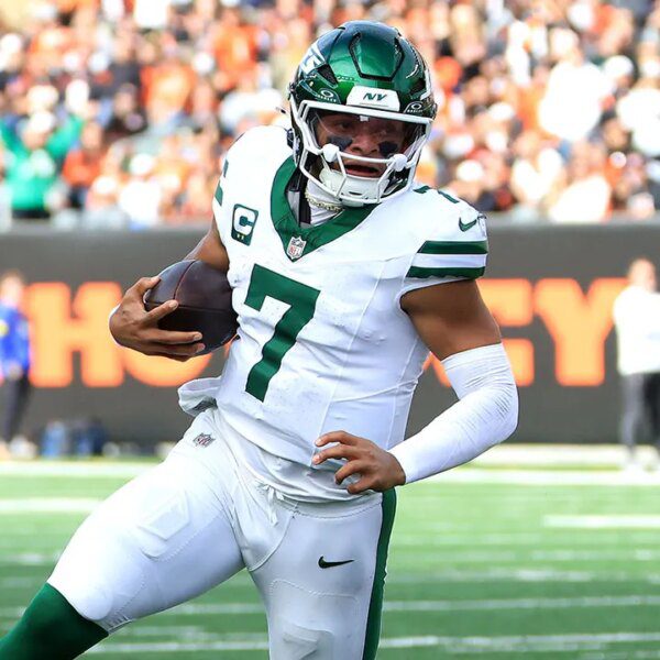 Justin Fields reveals emotional second earlier than main Jets to first win