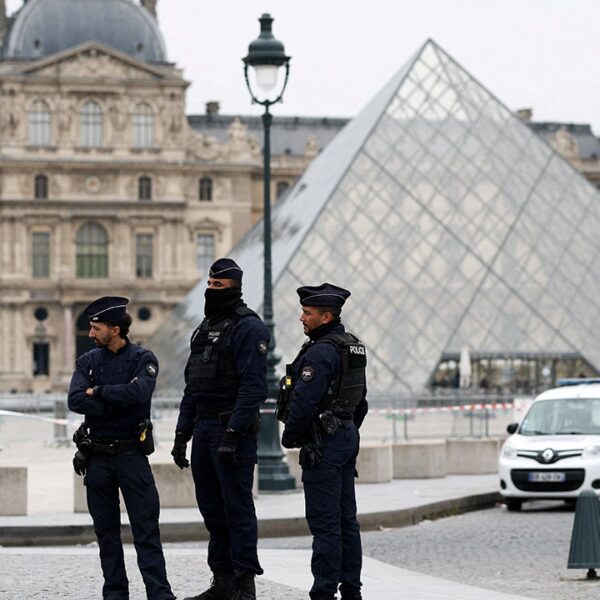 Louvre thieves steal priceless jewellery, escape on motorbikes in Paris