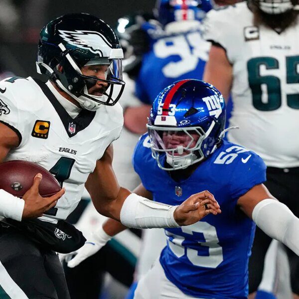 Giants upset Eagles as controversy erupts over tush push performs