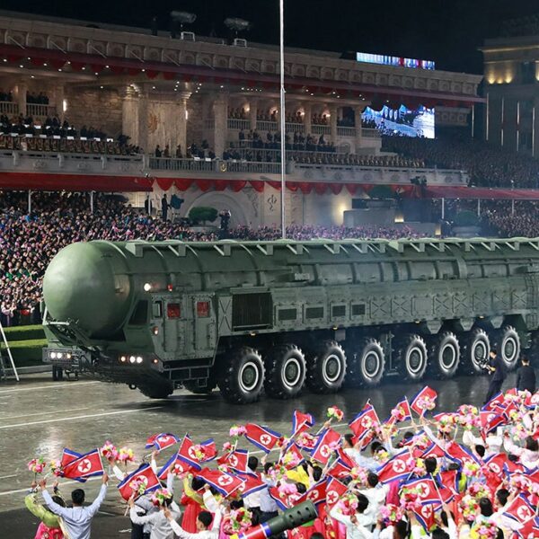 Kim Jong Un exhibits off new ballistic missile at Pyongyang army parade