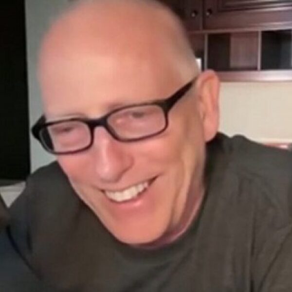 Scott Adams ROASTS Elizabeth Warren for Investigating Donors Behind New White House…