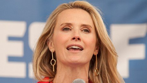 Gavin Newsom’s Wife Pocketed $300K a Year from Political Insiders | The…
