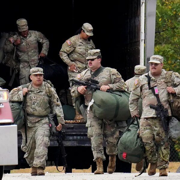 Texas National Guard replaces 7 members deployed to Illinois mission