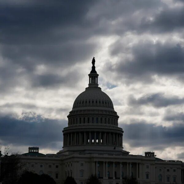 Government shutdown enters fourth week with no clear finish in sight