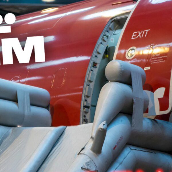 Plane Passenger Fuels Thanksgiving Travel Panic, Opens Emergency Door in Atlanta